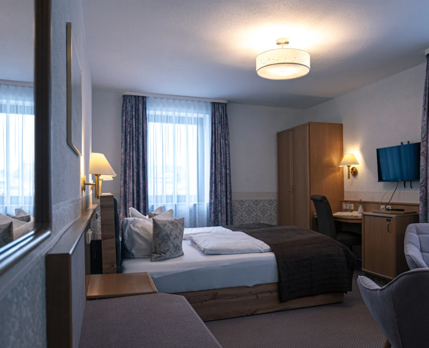 Doppelzimmer Kickelhahn 12 – Blick in das Zimmer