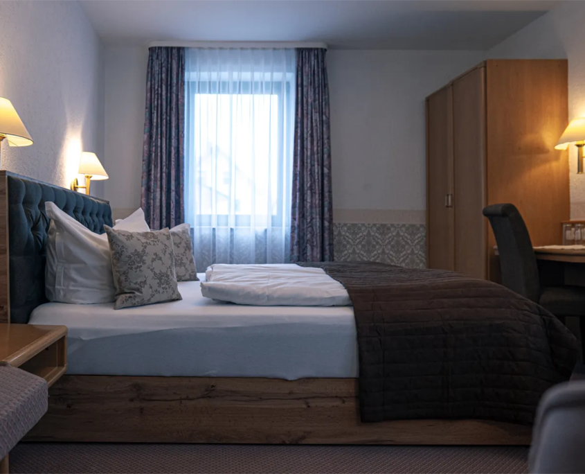 Doppelzimmer Kickelhahn 12 – Doppelbett