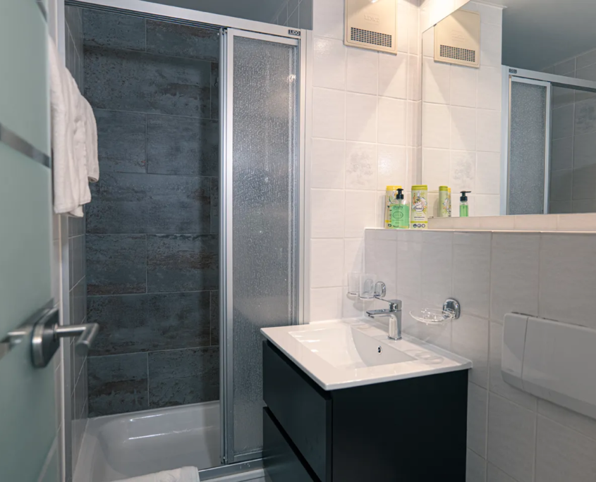 Familien-Suite Rennsteig 112 – Badezimmer