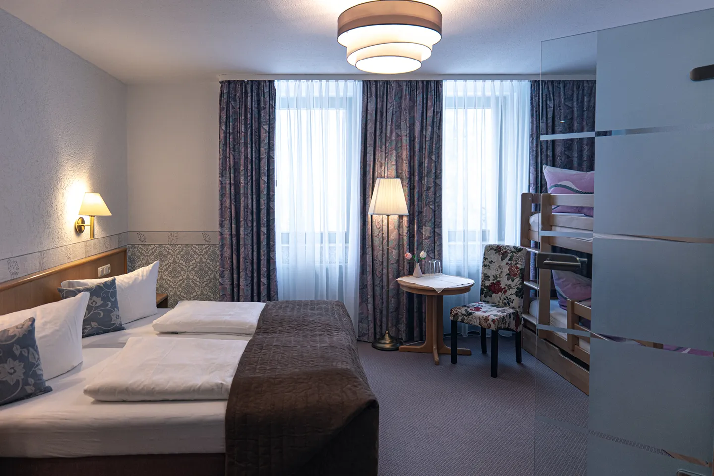Familienzimmer Dolmar 123 – Blick in das Zimmer