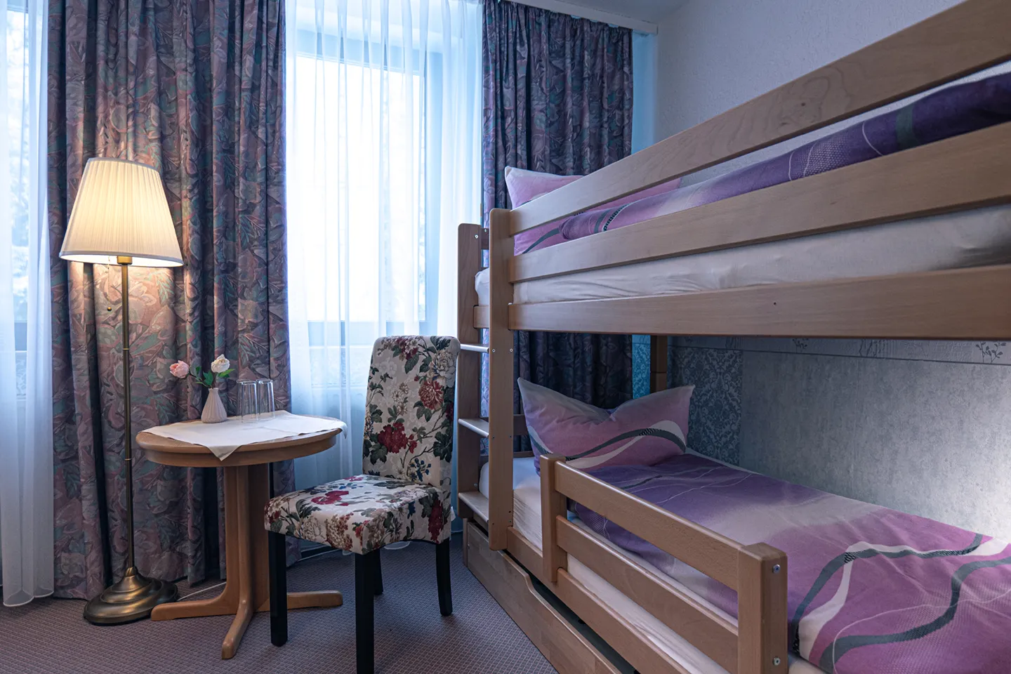 Familienzimmer Dolmar 123 – Doppelstockbett für Kinder