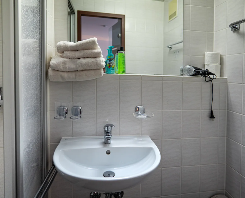 Familienzimmer Morgenrot 124 – Badezimmer